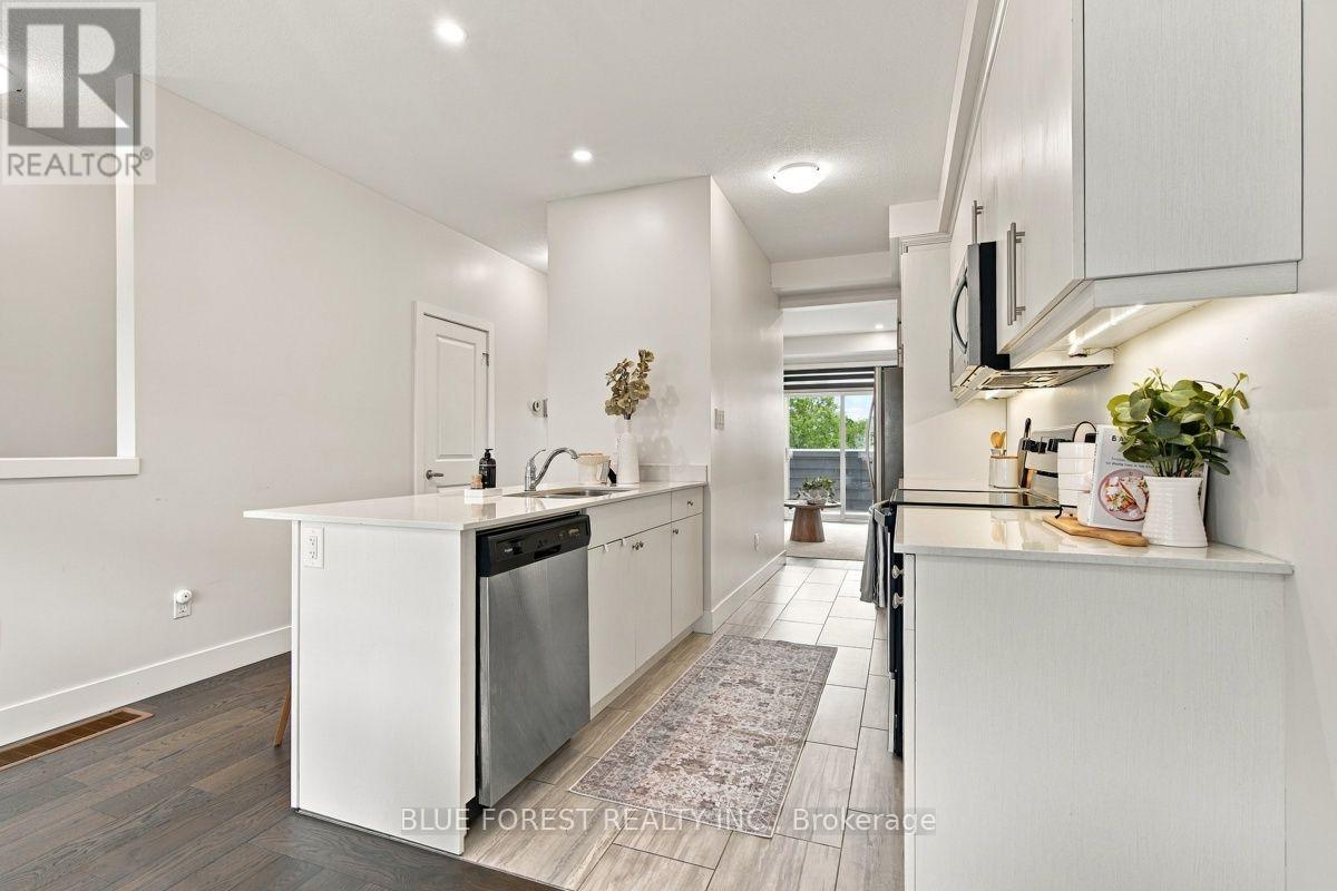 2112 Meadowgate Boulevard, London South, Ontario  N6M 0H5 - Photo 16 - X13854008