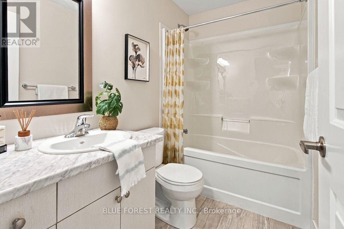 2112 Meadowgate Boulevard, London South, Ontario  N6M 0H5 - Photo 33 - X13854008