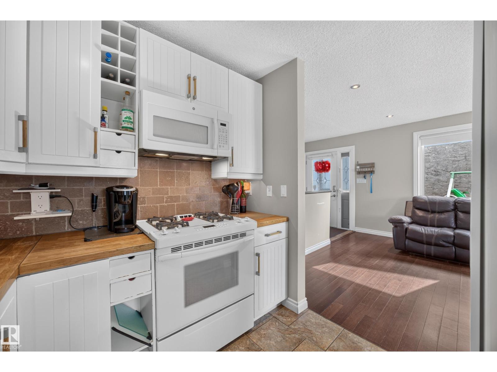 51 CHUNGO DR
