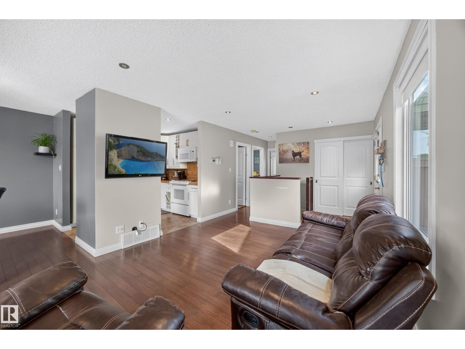 51 CHUNGO DR