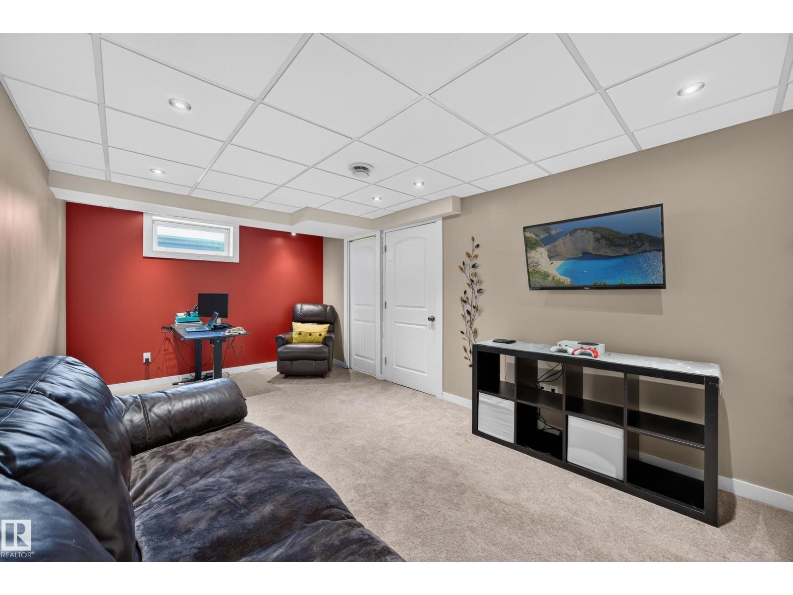 51 CHUNGO DR