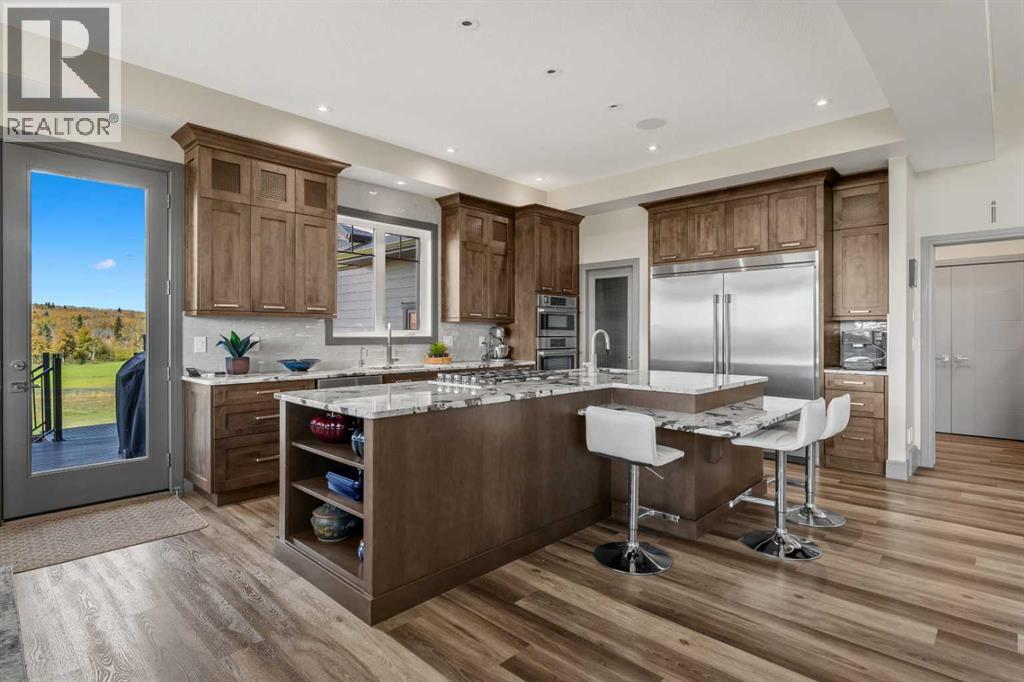 252138 2157 Drive W