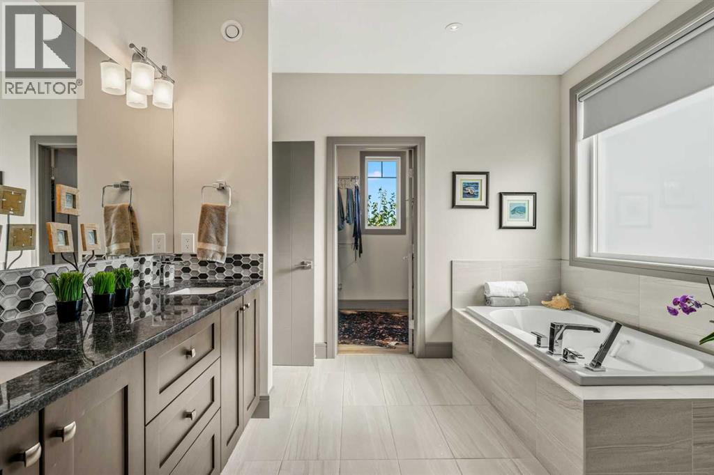 252138 2157 Drive W