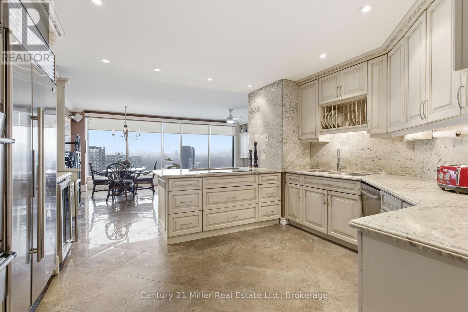 3606 - 2045 Lake Shore Boulevard W, Toronto, Ontario  M8V 2Z6 - Photo 3 - W13854052
