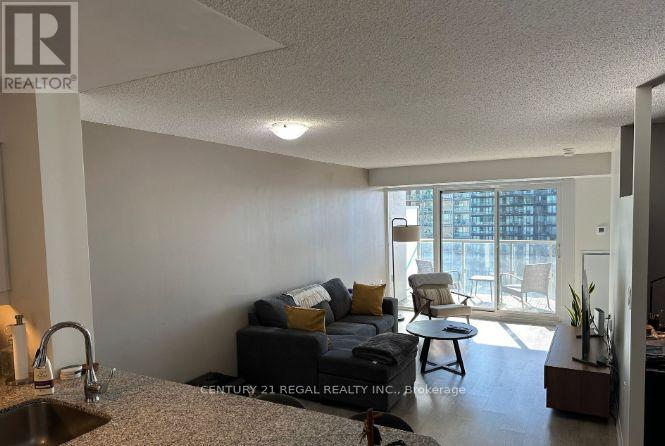 2009 - 125 Western Battery Road, Toronto, Ontario  M6K 3R8 - Photo 4 - C13853960
