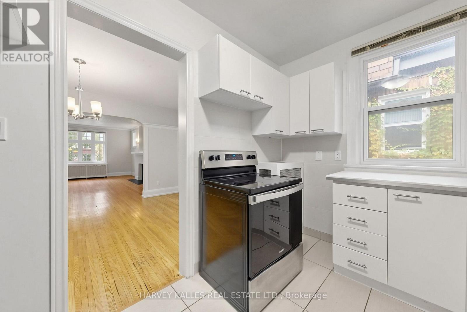 North 2nd - 163 Highbourne Road, Toronto, Ontario  M5P 2J8 - Photo 18 - C13853988