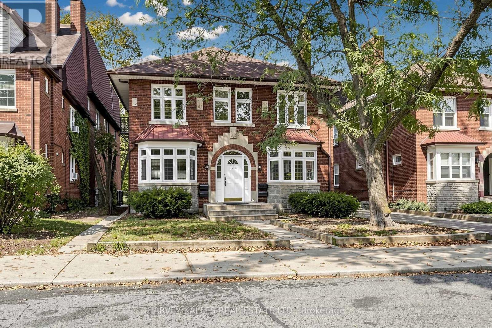 North 2nd - 163 Highbourne Road, Toronto, Ontario  M5P 2J8 - Photo 4 - C13853988