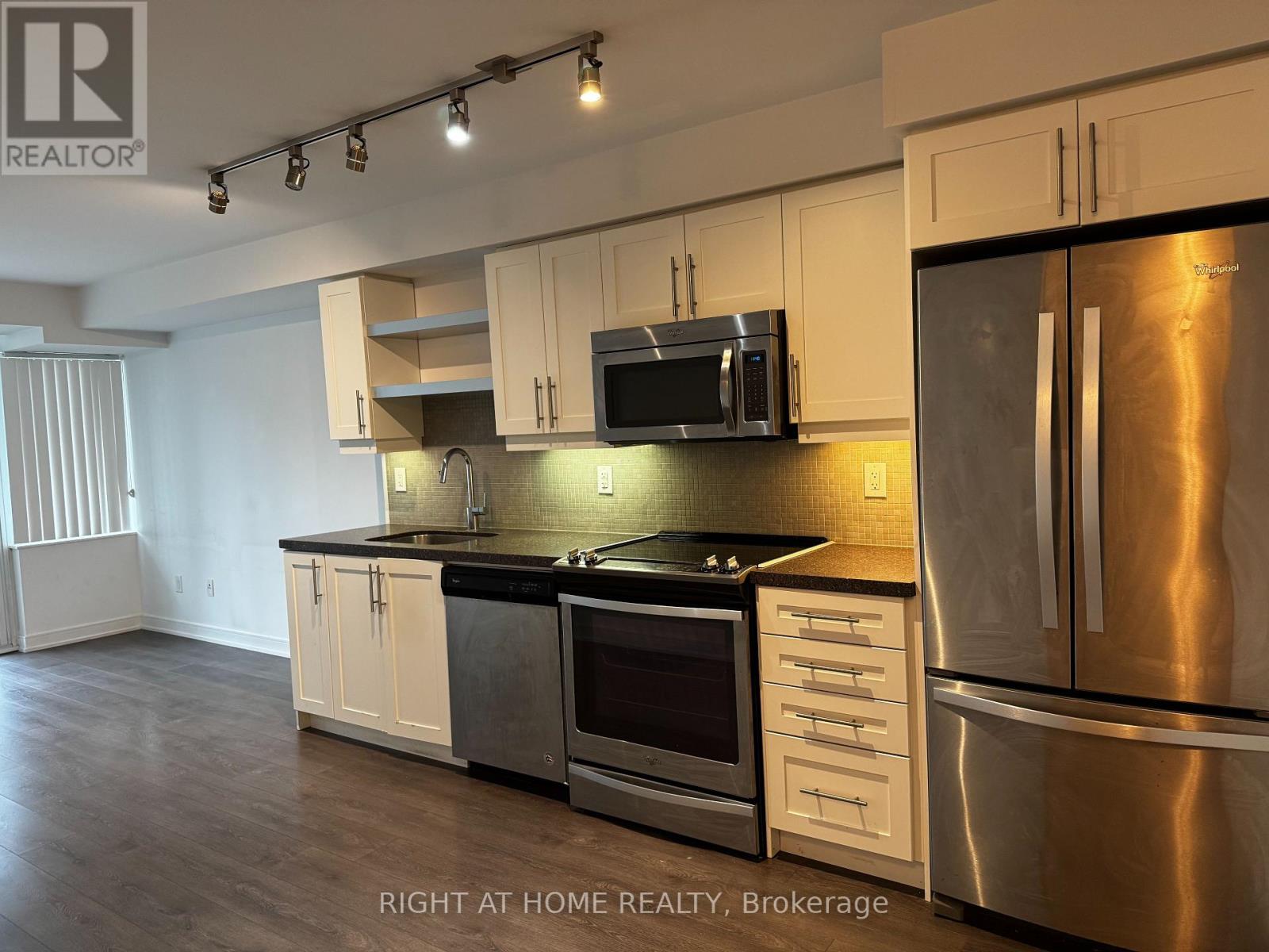 723 - 525 Adelaide Street W, Toronto, Ontario  M5V 0N7 - Photo 3 - C13854000