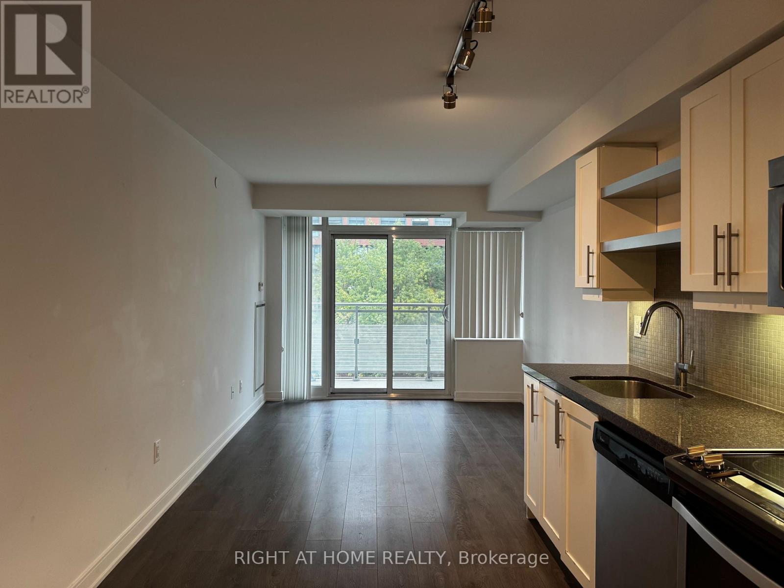 723 - 525 Adelaide Street W, Toronto, Ontario  M5V 0N7 - Photo 4 - C13854000