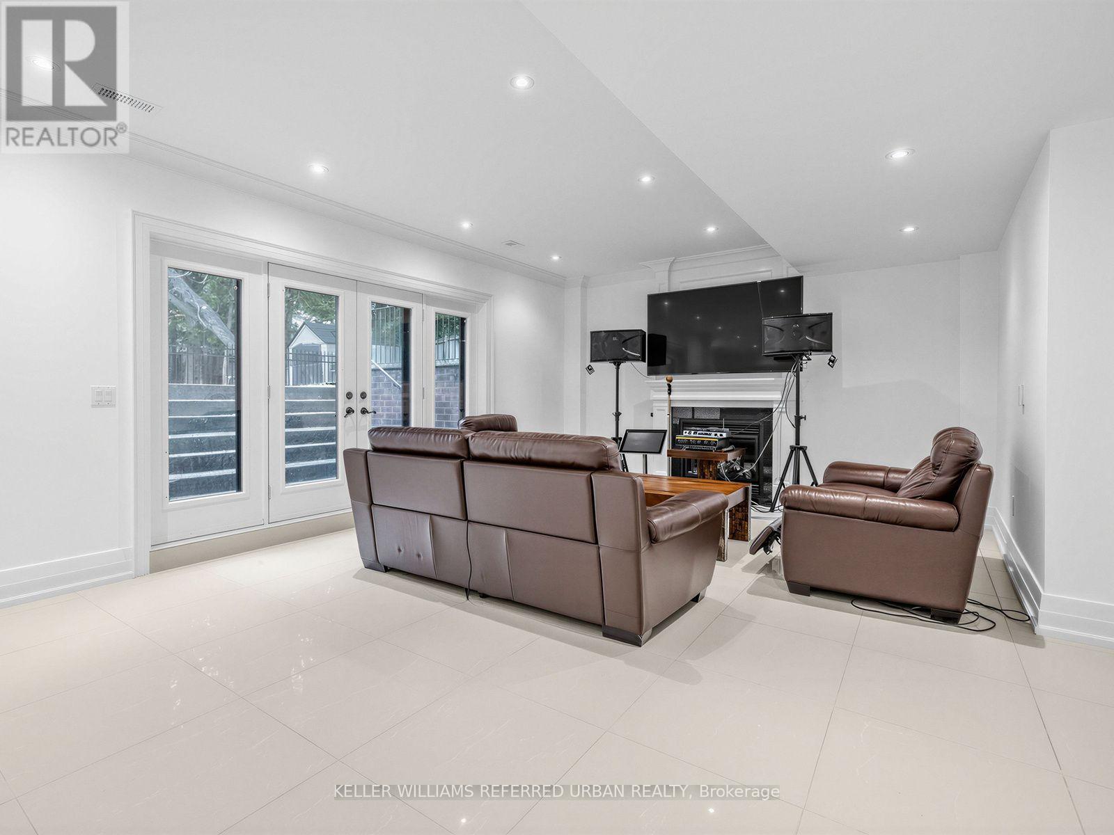 212 Empress Avenue, Toronto, Ontario  M2N 3T9 - Photo 35 - C13854006