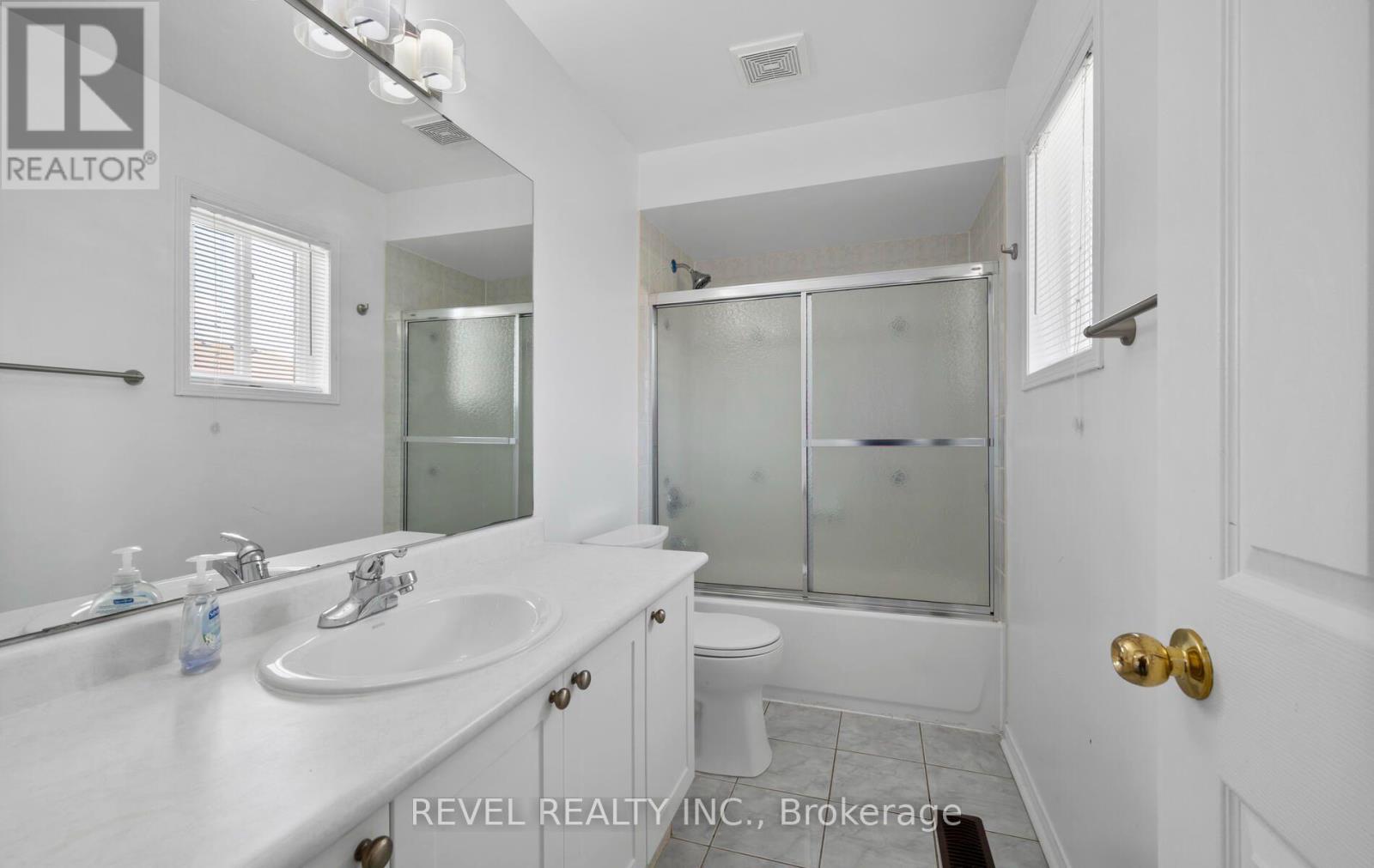 91 Oceanpearl Crescent, Whitby, Ontario  L1N 0C6 - Photo 23 - E13853938