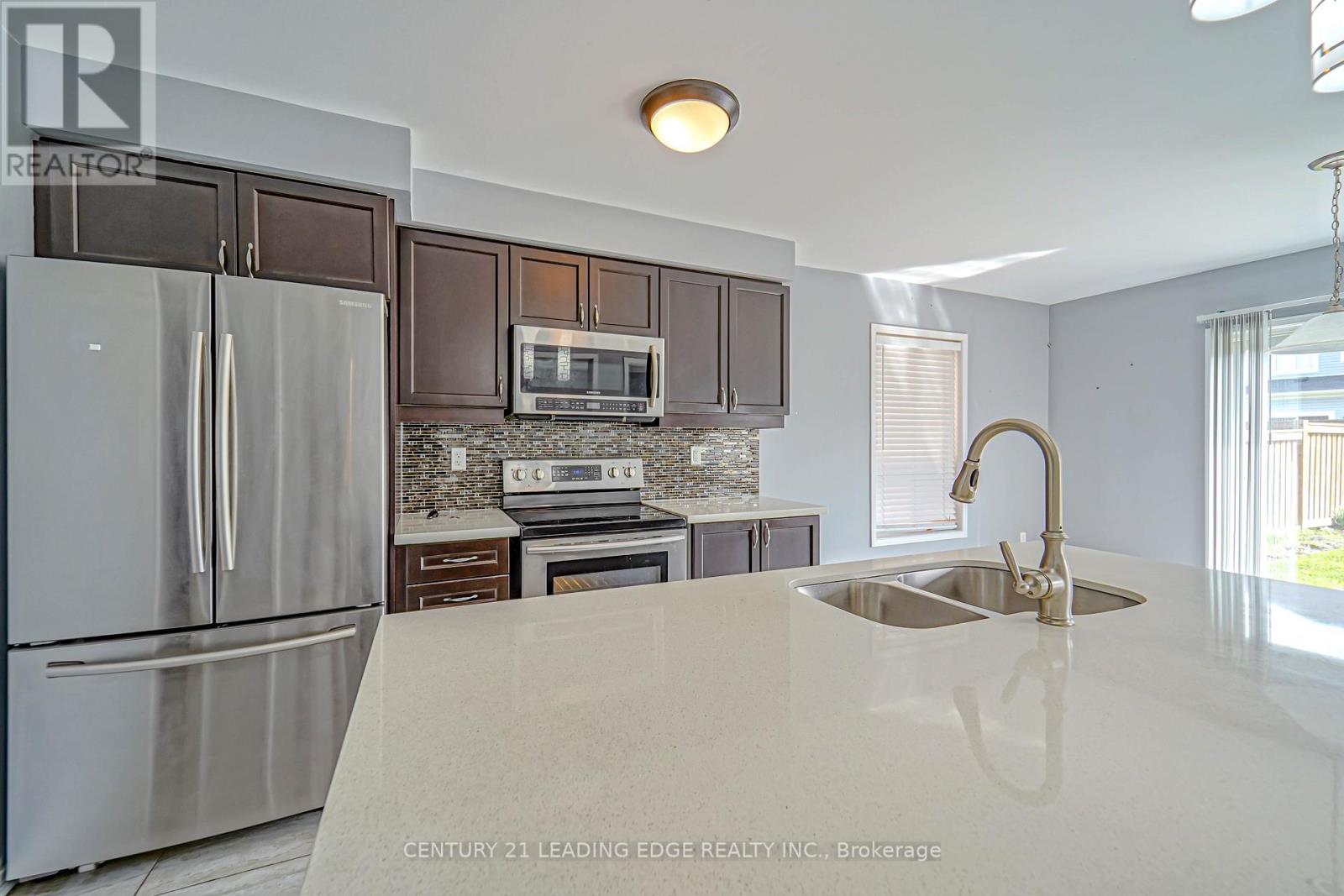 1943 Arborwood Drive, Oshawa (Taunton), Ontario  L1K 0V2 - Photo 9 - E13854022