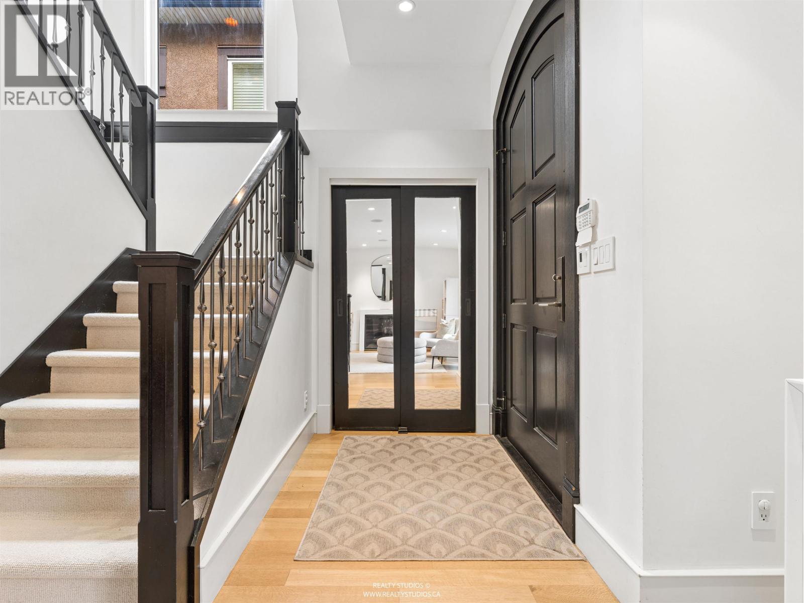 917 W 20th Avenue, Vancouver, British Columbia  V5Z 1Y4 - Photo 2 - R3171677