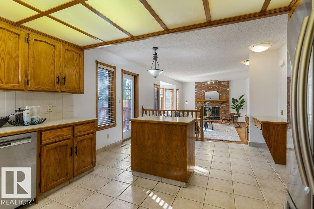 507 BURTON CL NW