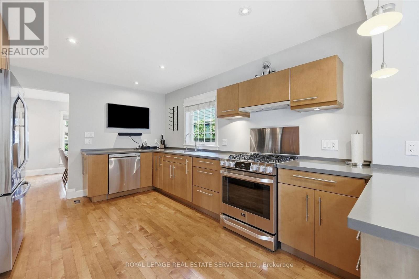 32 Anderson Street, Oakville, Ontario  L6K 1A5 - Photo 18 - W13853970