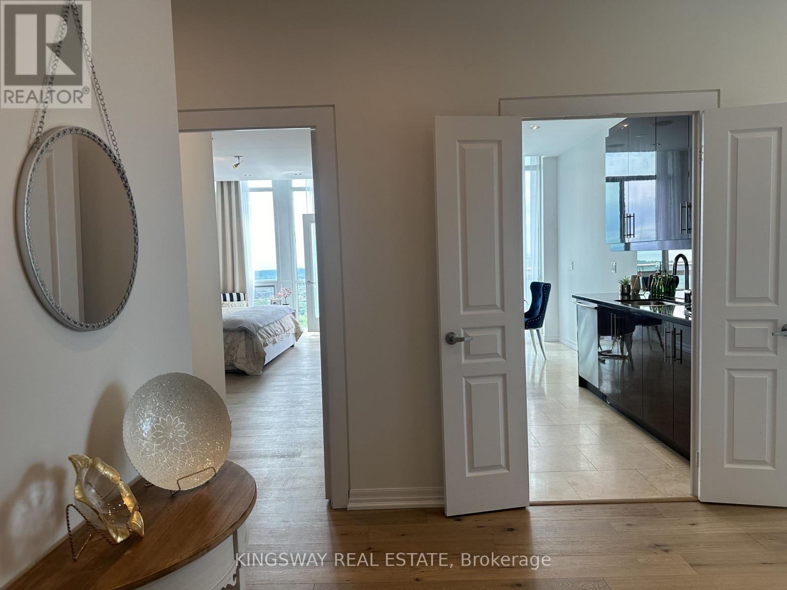 3404 - 220 Burnhamthorpe Road W, Mississauga, Ontario  L5B 4N4 - Photo 32 - W13853992