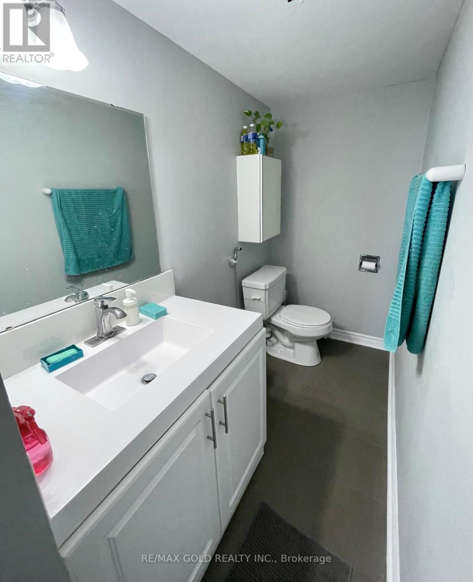 1611 - 390 Dixon Road, Toronto, Ontario  M9R 1T4 - Photo 11 - W13853998