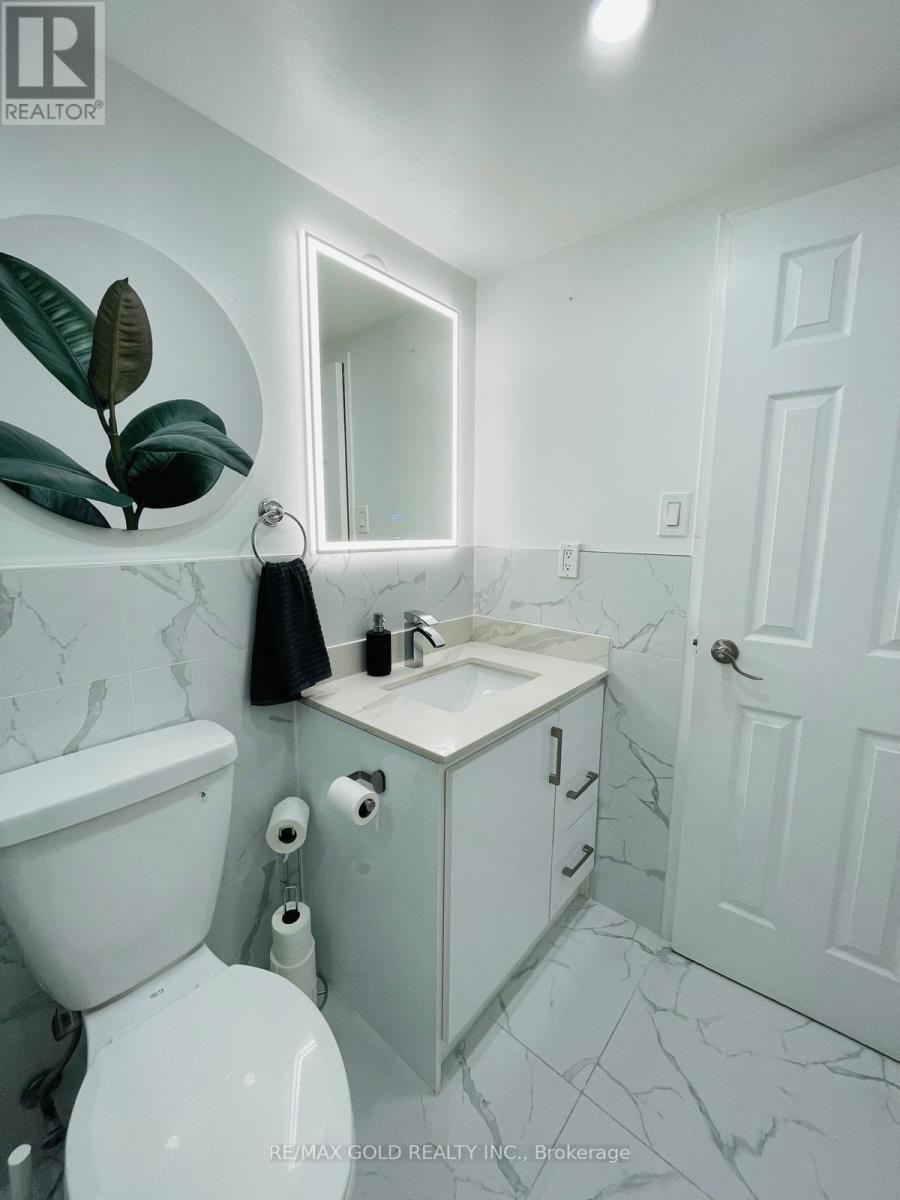 1611 - 390 Dixon Road, Toronto, Ontario  M9R 1T4 - Photo 12 - W13853998