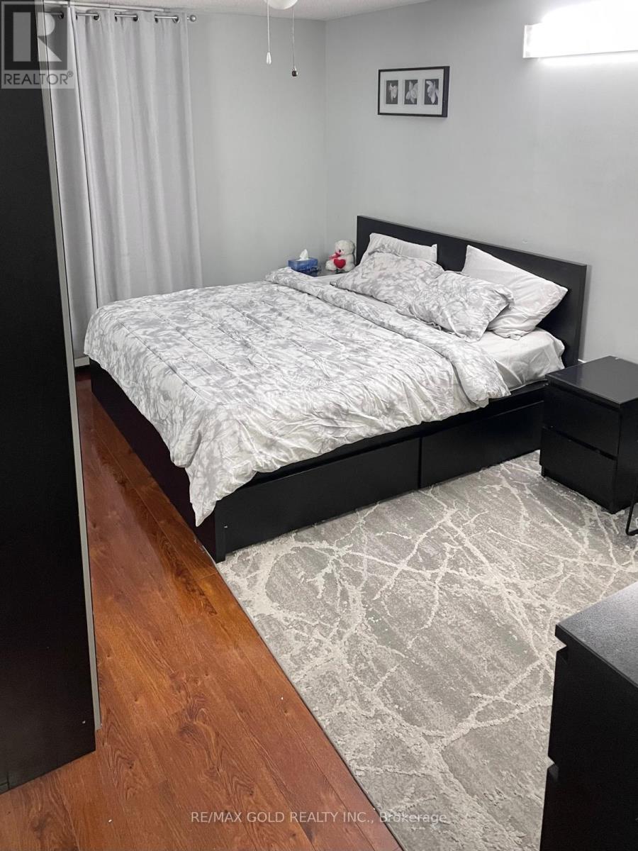 1611 - 390 Dixon Road, Toronto, Ontario  M9R 1T4 - Photo 15 - W13853998