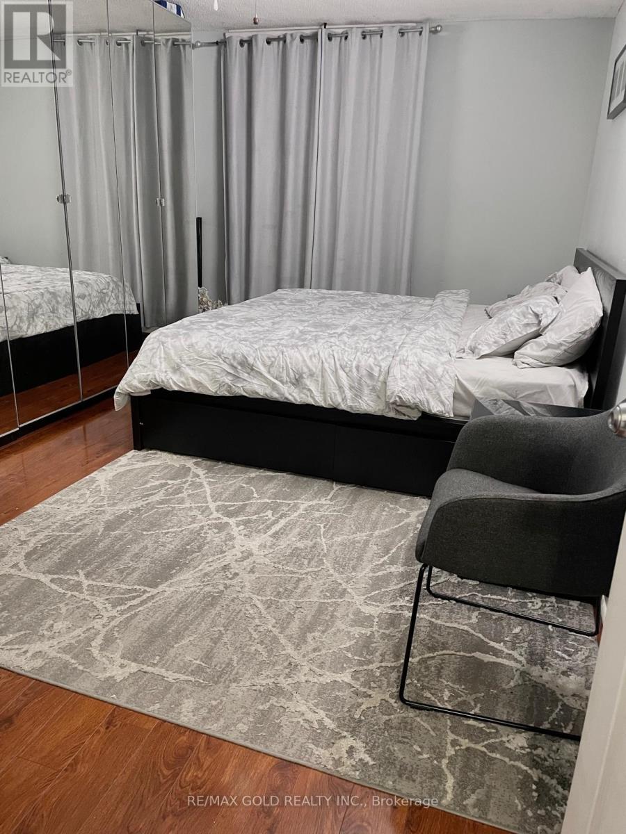 1611 - 390 Dixon Road, Toronto, Ontario  M9R 1T4 - Photo 16 - W13853998