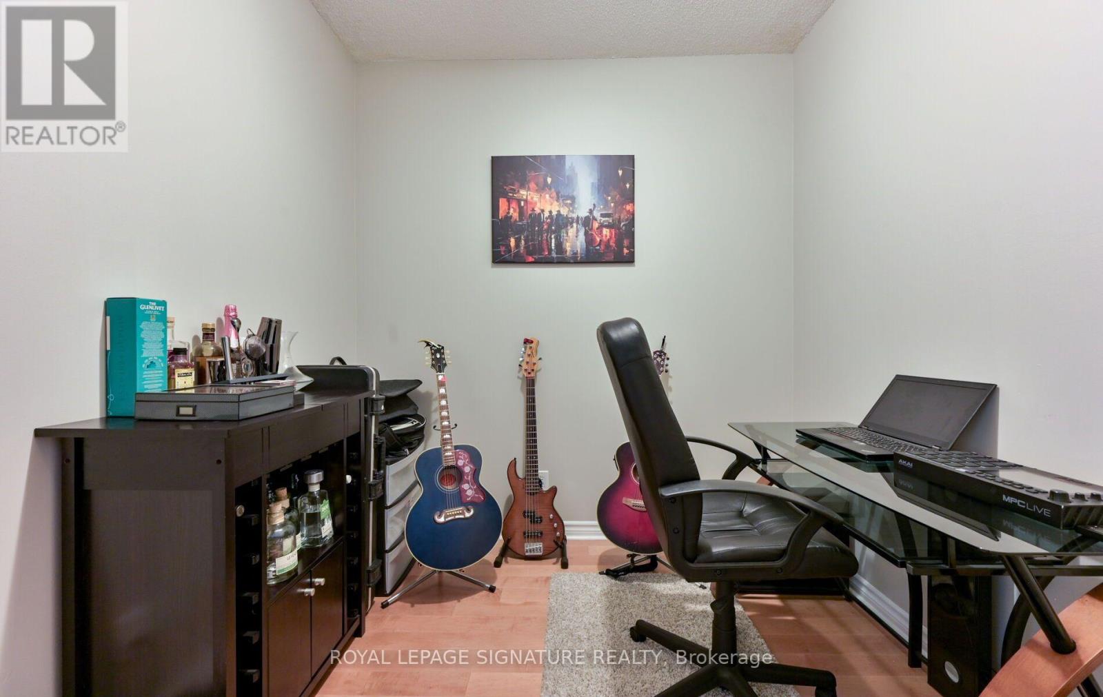 2211 - 388 Prince Of Wales Drive, Mississauga, Ontario  L5B 0A1 - Photo 12 - W13854012