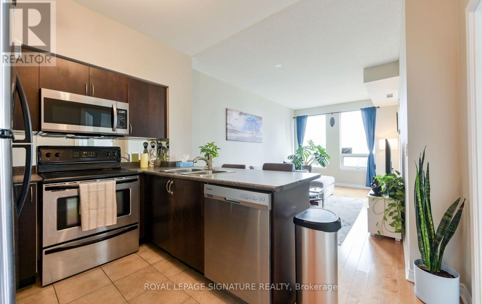 2211 - 388 Prince Of Wales Drive, Mississauga, Ontario  L5B 0A1 - Photo 22 - W13854012