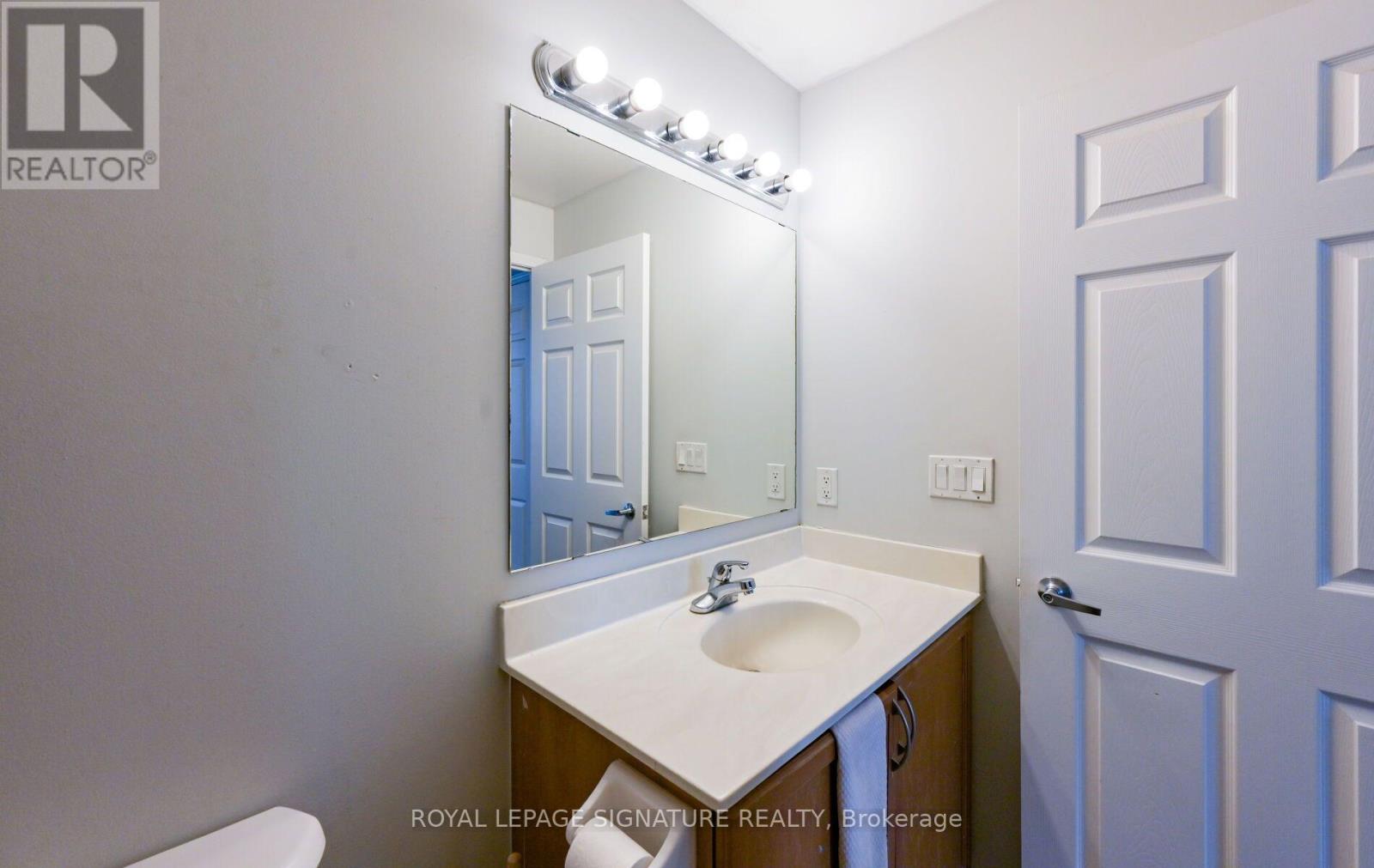 2211 - 388 Prince Of Wales Drive, Mississauga, Ontario  L5B 0A1 - Photo 33 - W13854012