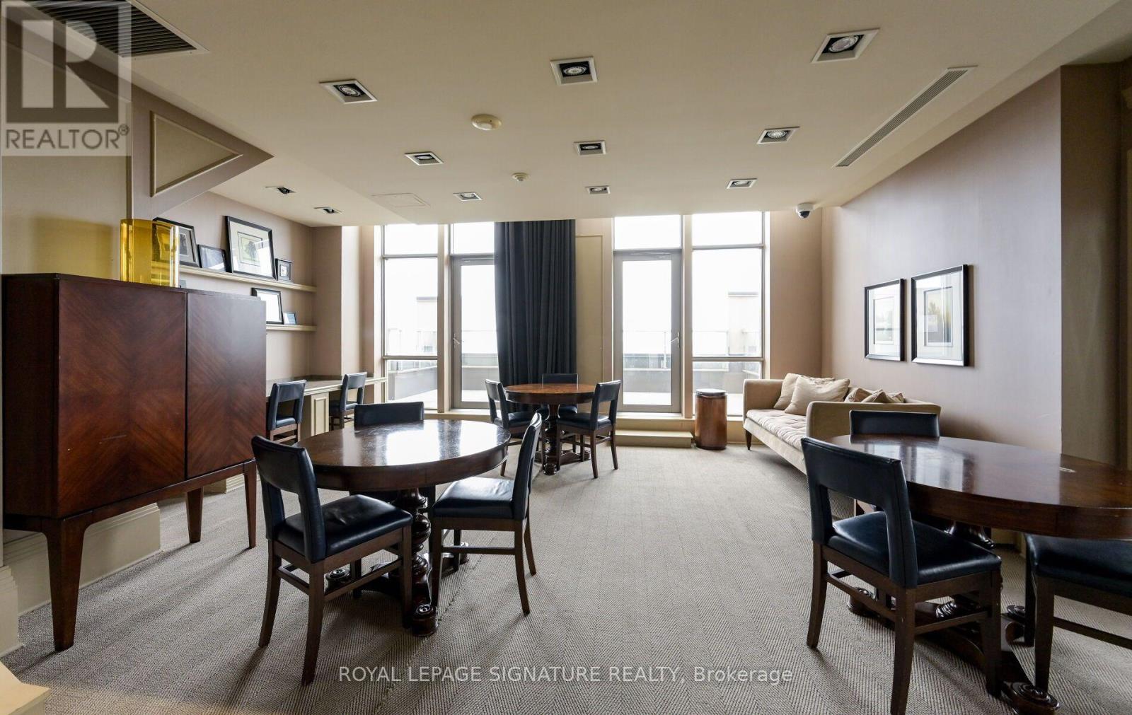 2211 - 388 Prince Of Wales Drive, Mississauga, Ontario  L5B 0A1 - Photo 44 - W13854012