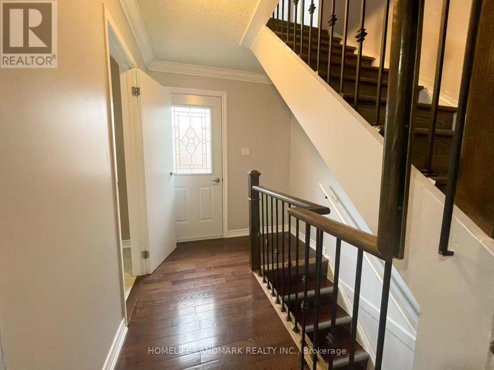 6337 Martel Court, Mississauga, Ontario  L5N 3H6 - Photo 14 - W13854040