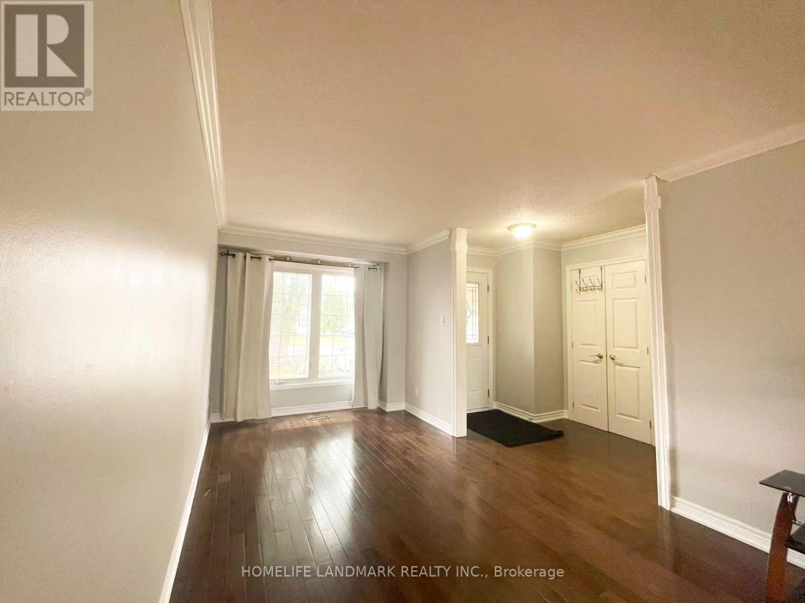 6337 Martel Court, Mississauga, Ontario  L5N 3H6 - Photo 4 - W13854040