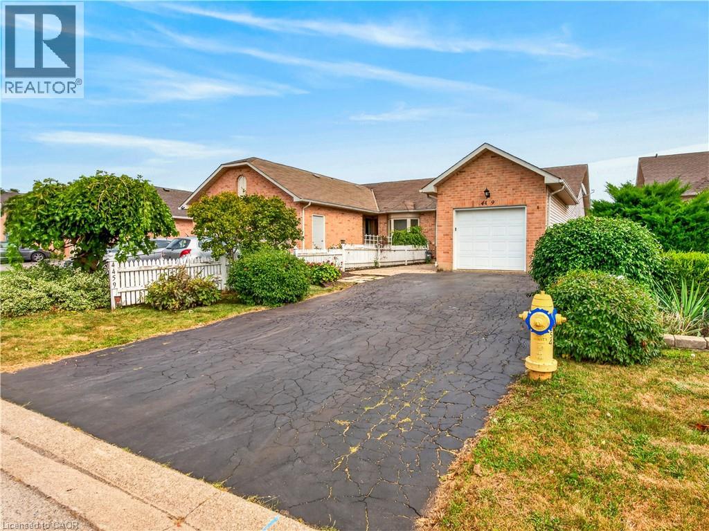4459 Christopher Court, Beamsville, Ontario  L3J 0E1 - Photo 4 - 40868411