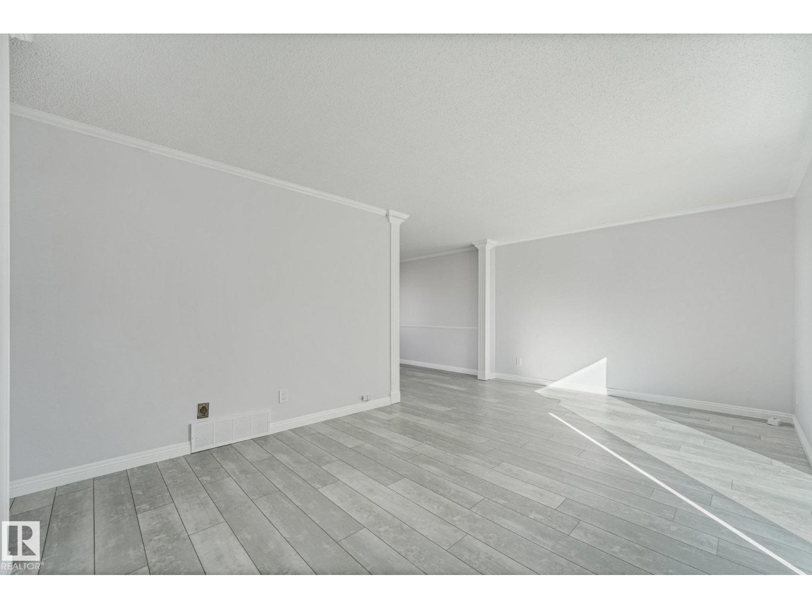10218 167a Av Nw, Edmonton, Alberta  T5X 2Z3 - Photo 7 - E4511393
