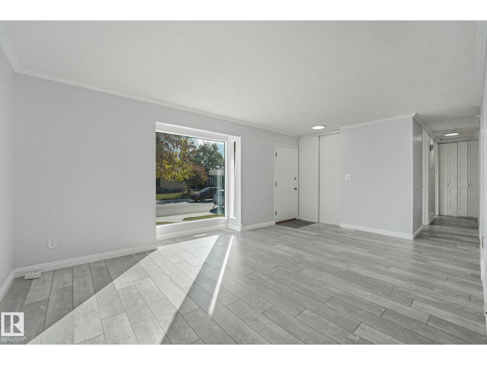 10218 167a Av Nw, Edmonton, Alberta  T5X 2Z3 - Photo 11 - E4511393