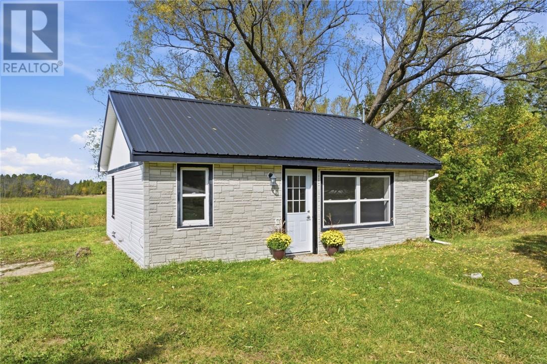 308 Hwy 540, Little Current, Ontario  P0P 1K0 - Photo 2 - 2130049