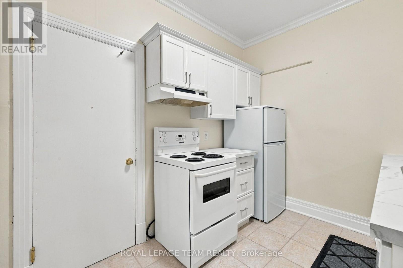 480 Oakhill Road, Ottawa, Ontario  K1M 1J6 - Photo 9 - X13570914