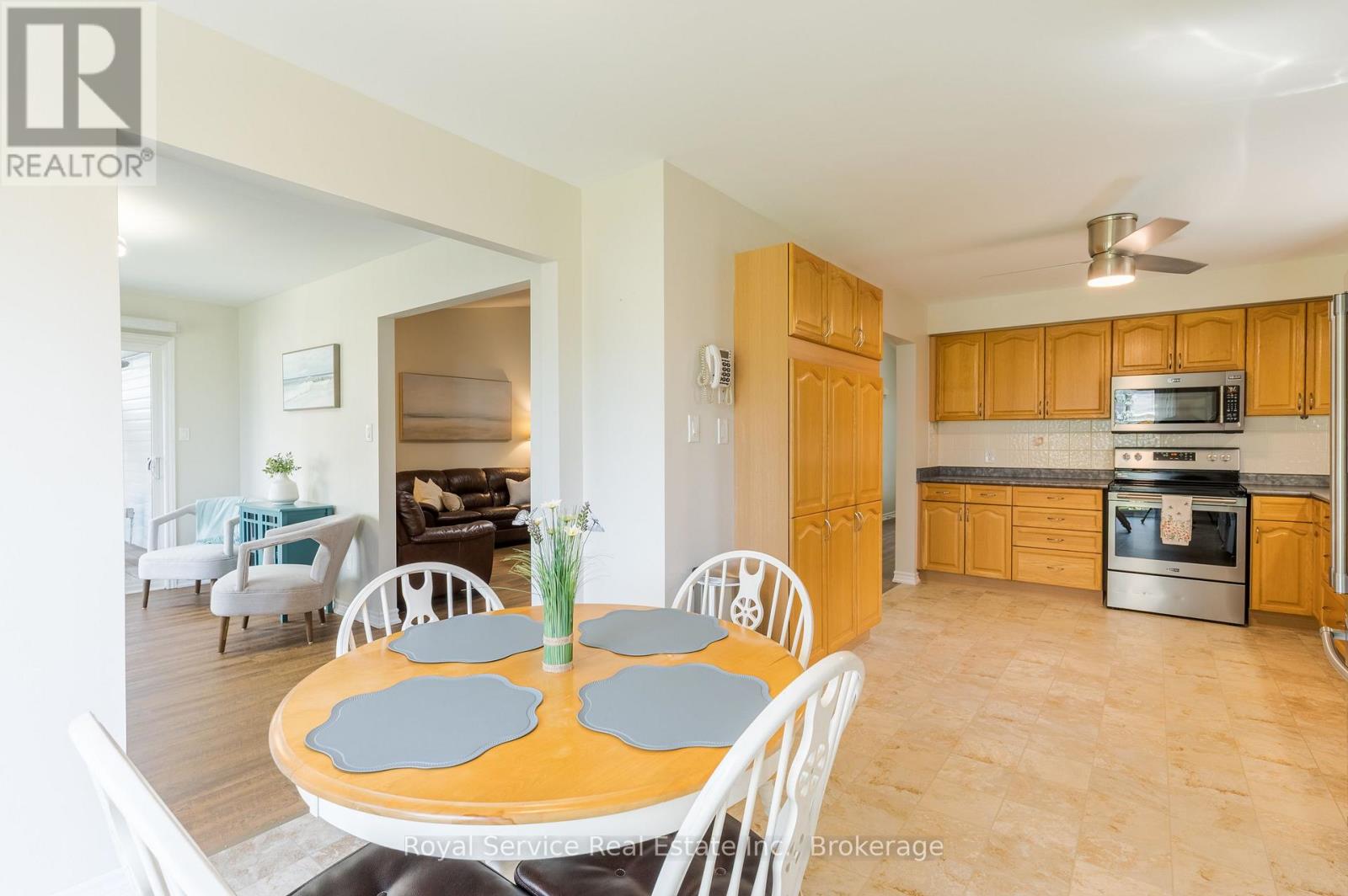 11 Algonquin Trail, Clarington, Ontario  L1B 1A1 - Photo 15 - E13854450