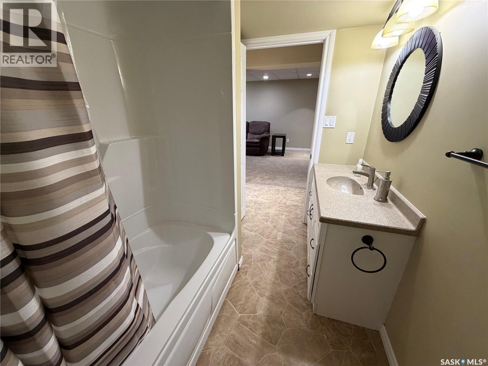 715 Mcnaughton Street, Moosomin, Saskatchewan  S0G 3N0 - Photo 41 - SK050204