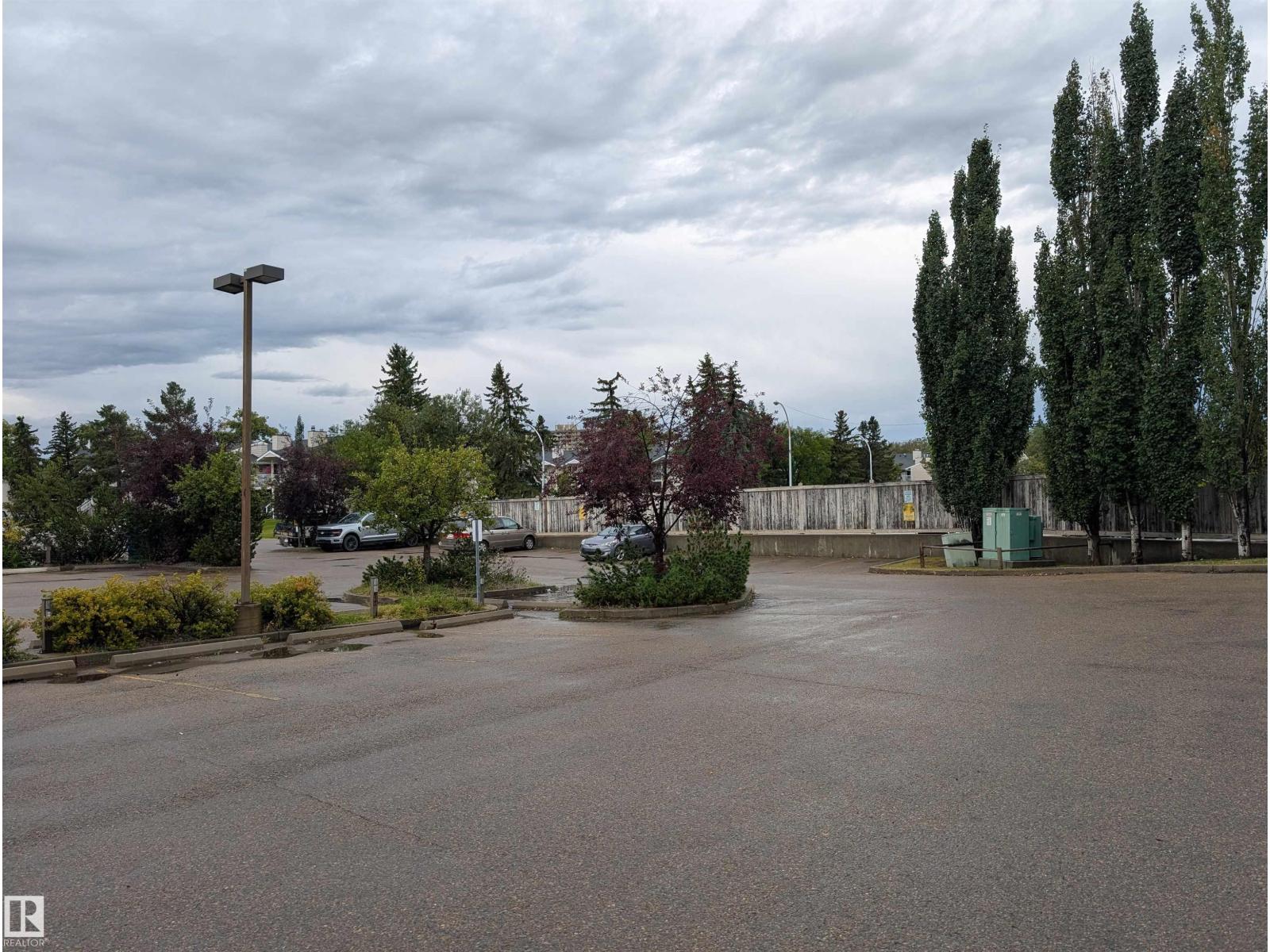 #427 7511 171 ST NW Edmonton Alberta Canada T5T6S7 2