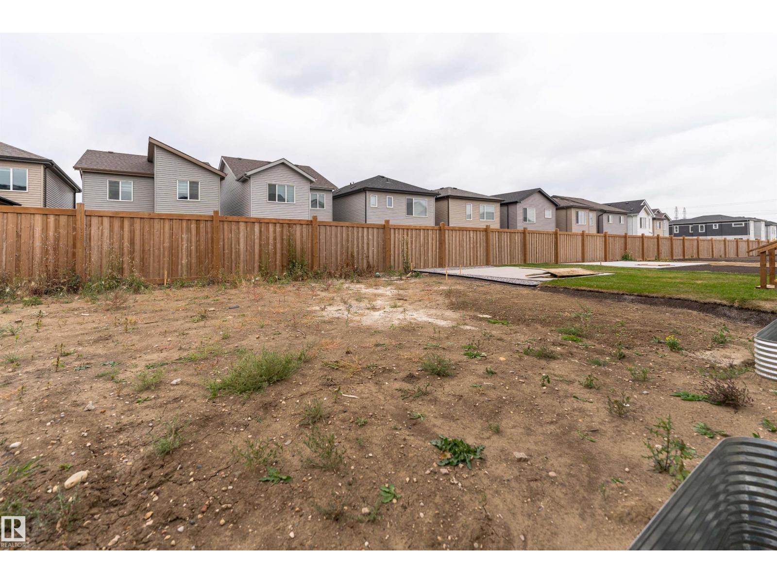 332 27 ST SW