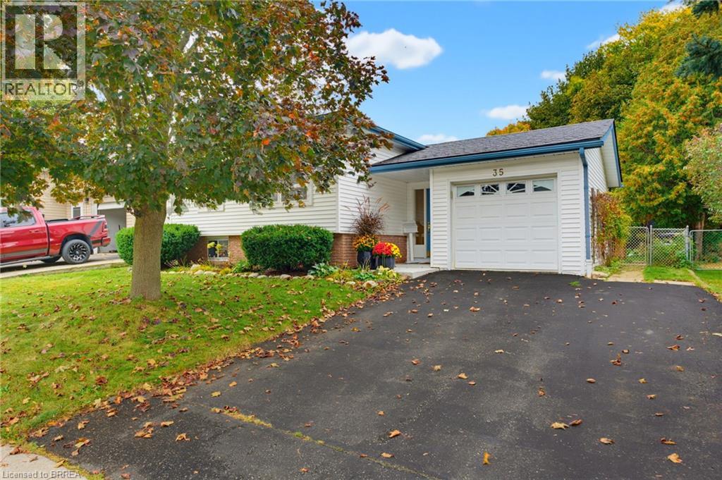 35 Scott Road, Cambridge, Ontario  N3C 2X5 - Photo 1 - 40868263