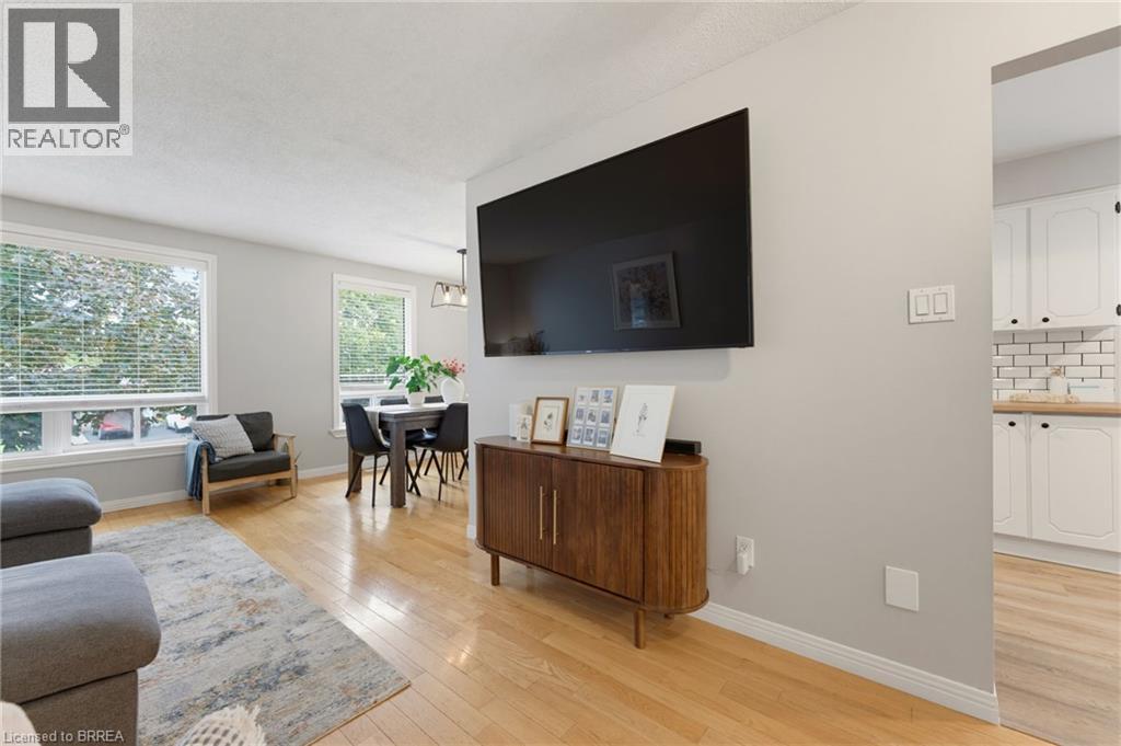35 Scott Road, Cambridge, Ontario  N3C 2X5 - Photo 8 - 40868263