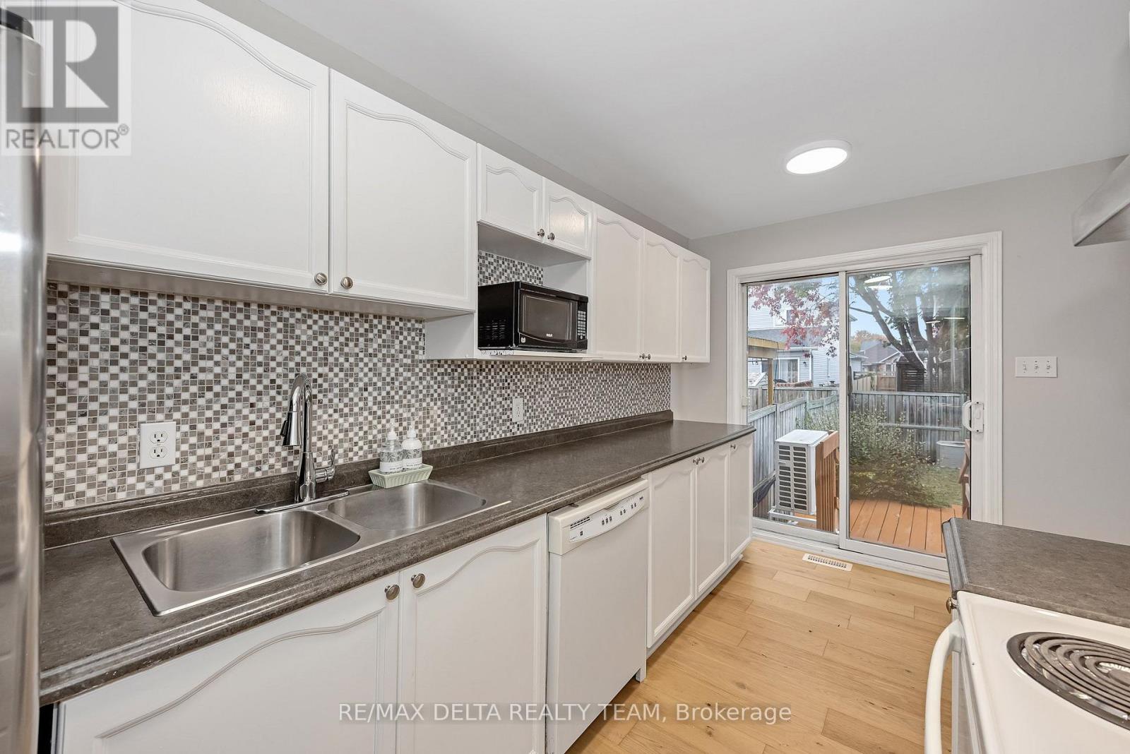 858 Como Crescent, Ottawa, Ontario  K4A 3Z9 - Photo 11 - X13854394