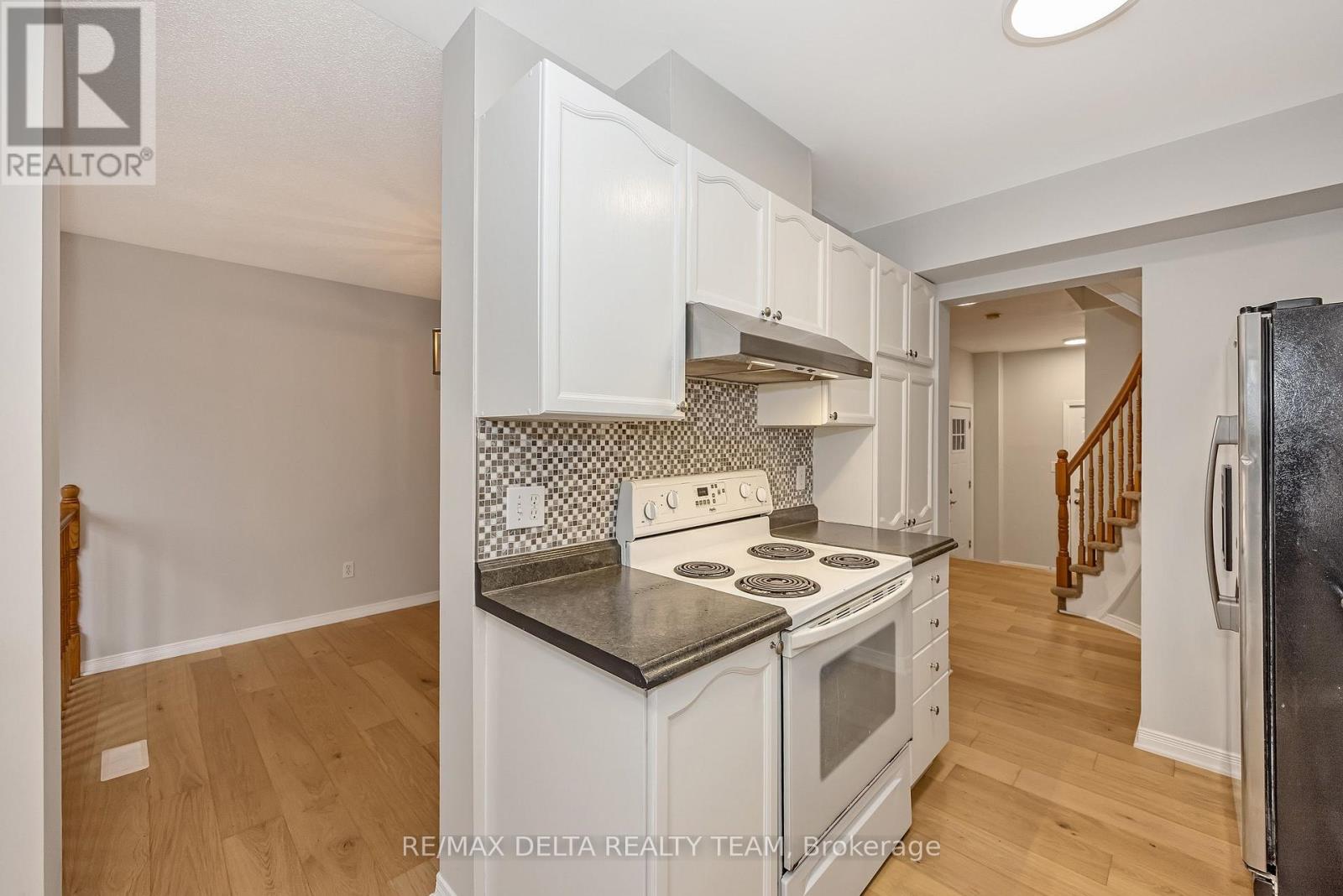 858 Como Crescent, Ottawa, Ontario  K4A 3Z9 - Photo 12 - X13854394