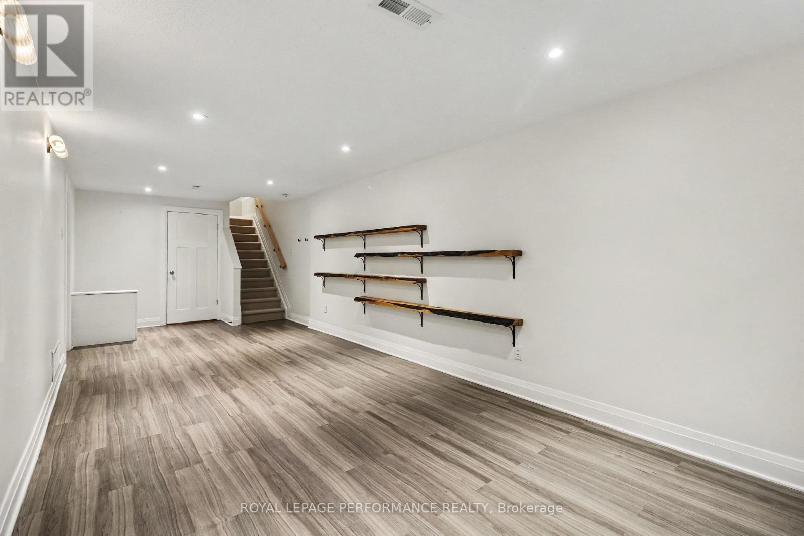 208 Butterfly Walk, Ottawa, Ontario  K1W 0G6 - Photo 24 - X13854466