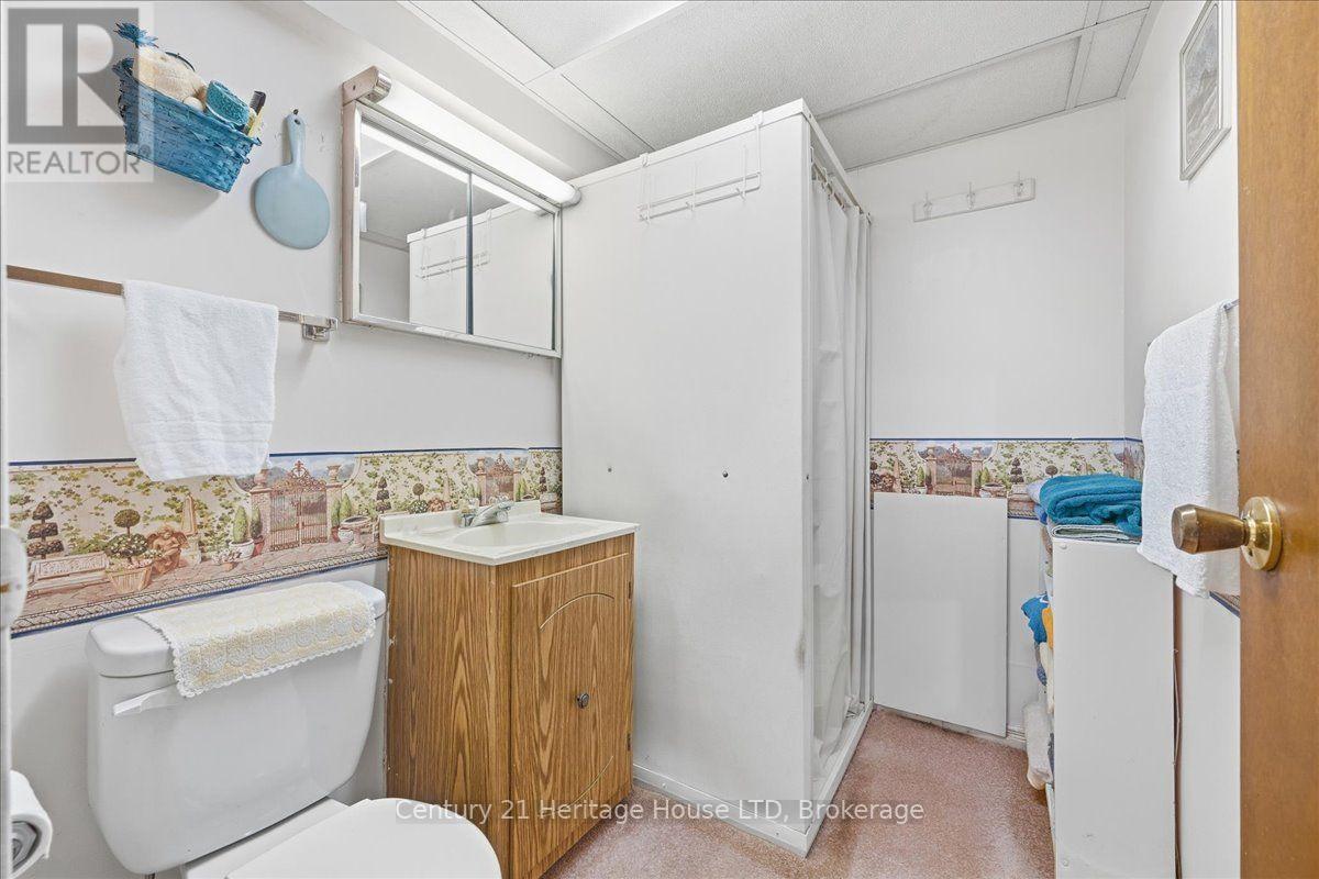 26 Coventry Street, St. Catharines, Ontario  L2R 2X7 - Photo 15 - X13854160