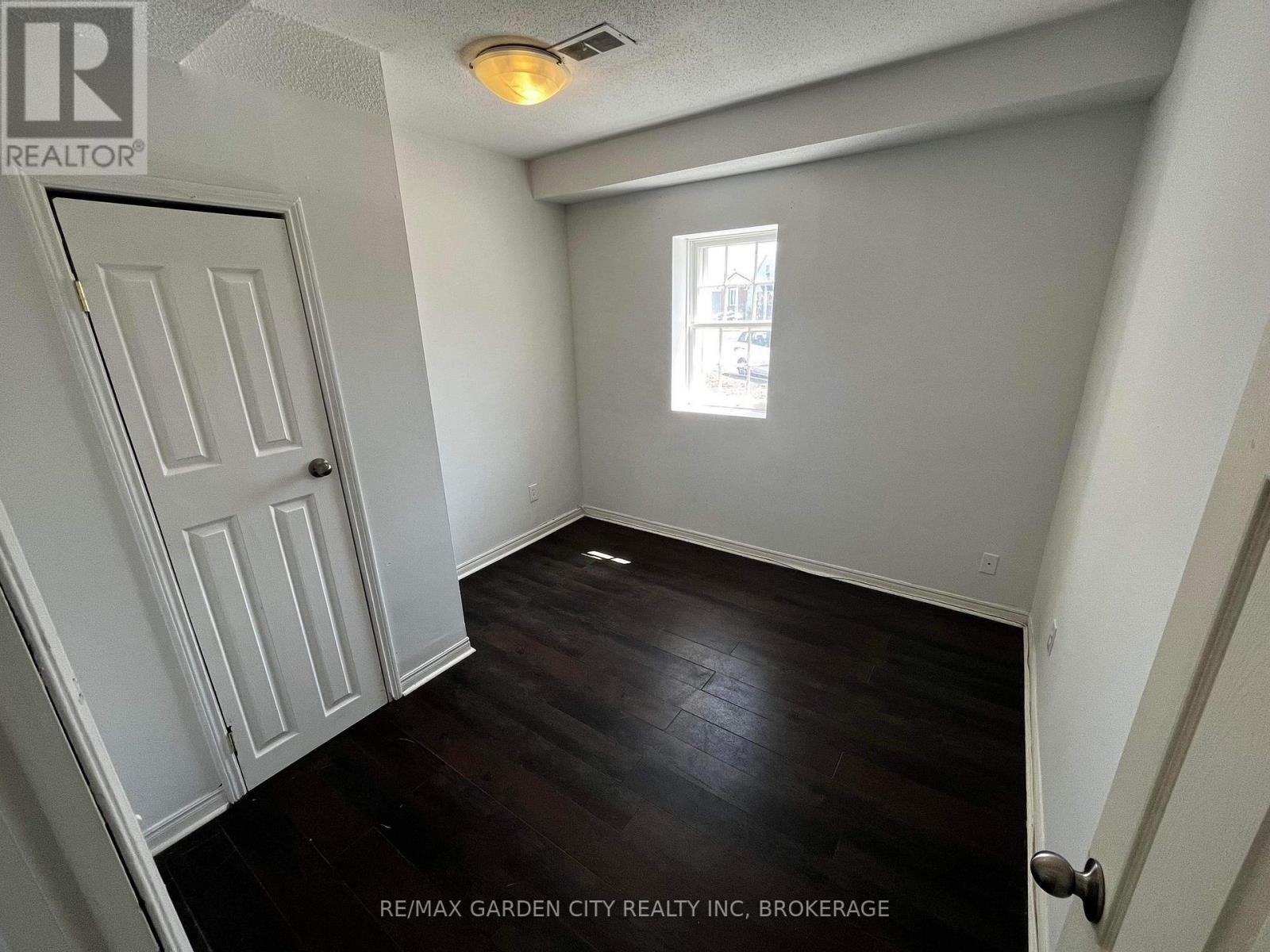 1 - 29 Rykert Street, St. Catharines, Ontario  L2S 1Y8 - Photo 10 - X13854244