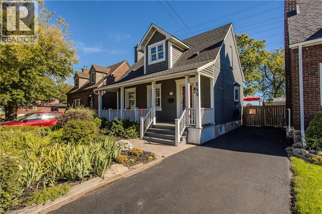 849 BEACH Boulevard, Hamilton, Ontario