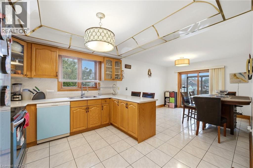 277 Harvie Avenue, York, Ontario  M6E 4L1 - Photo 6 - 40867739