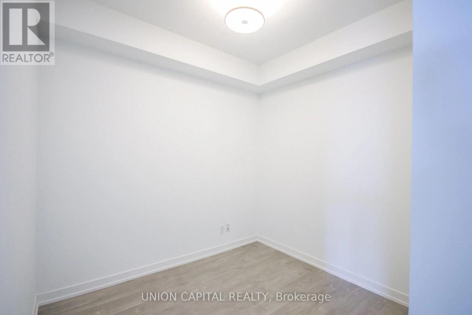 510 - 223 St Clair Avenue W, Toronto, Ontario  M4V 1R3 - Photo 16 - C13854122
