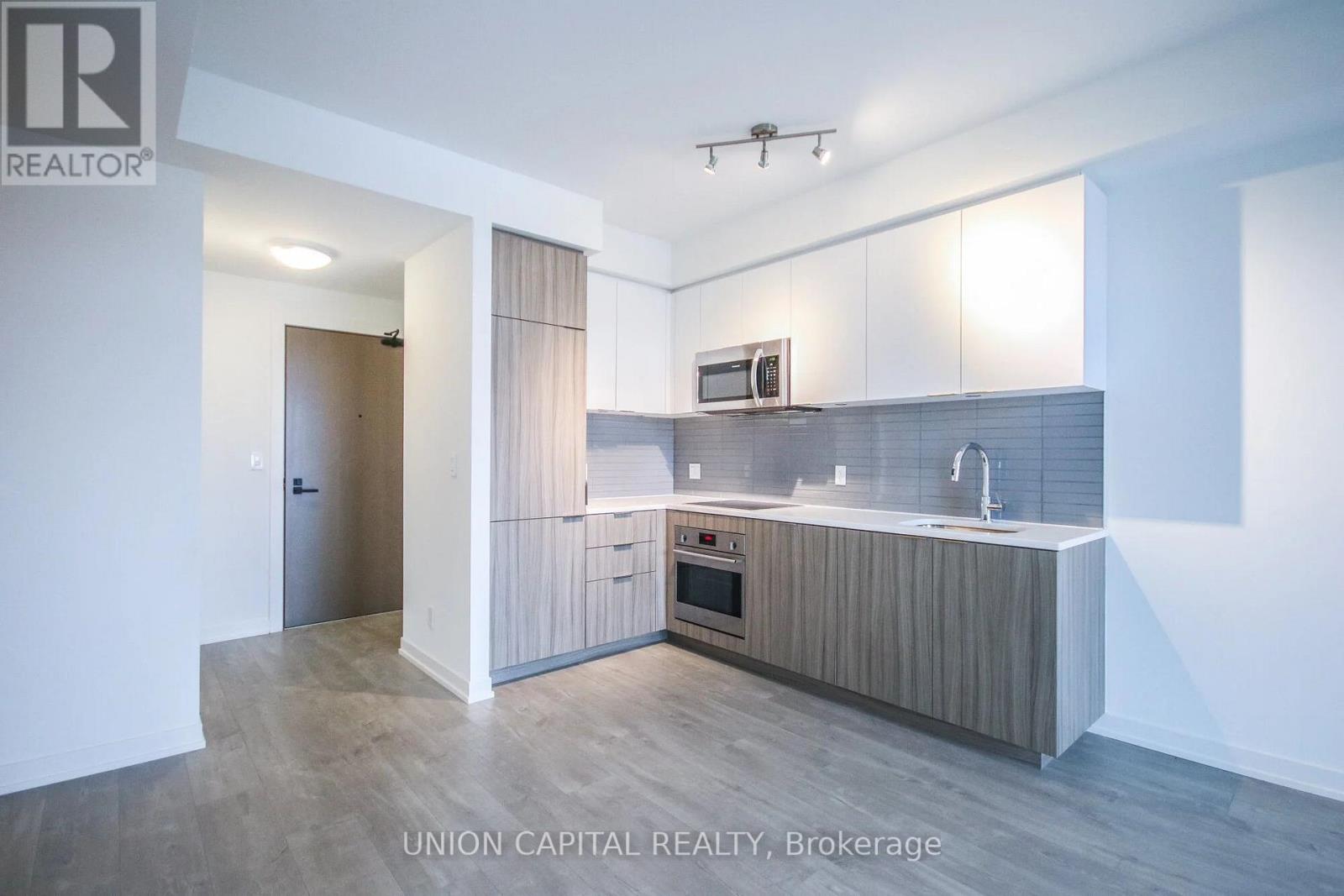 510 - 223 St Clair Avenue W, Toronto, Ontario  M4V 1R3 - Photo 5 - C13854122